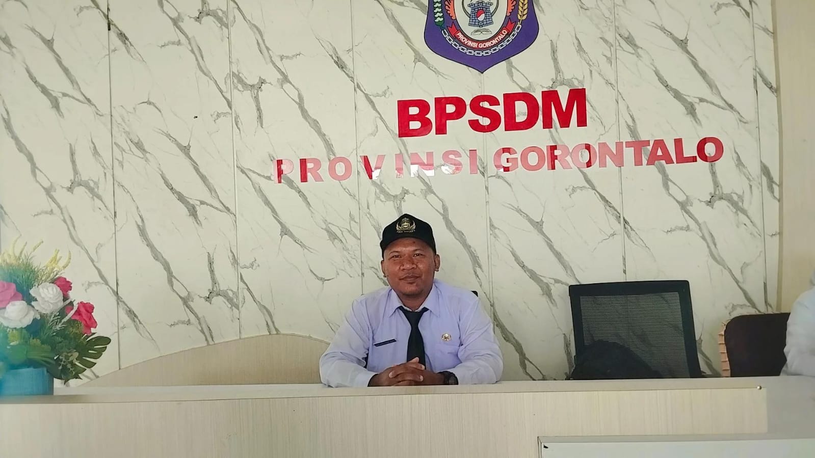 Yan Jaya Kono, S.Pd