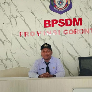 Yan Jaya Kono, S.Pd